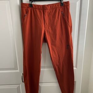 Mountain Hardwear pull on pants